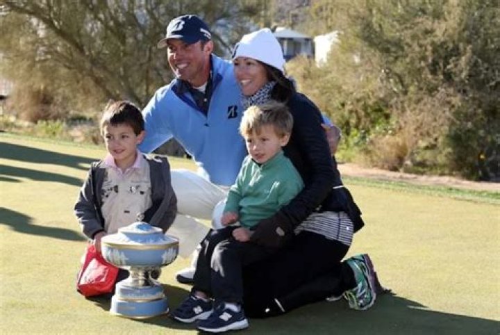 
1.93 m Tall American Golfer Matt Kuchar's Married Relationship with Wife Sybi Kuchar, Has Two Children