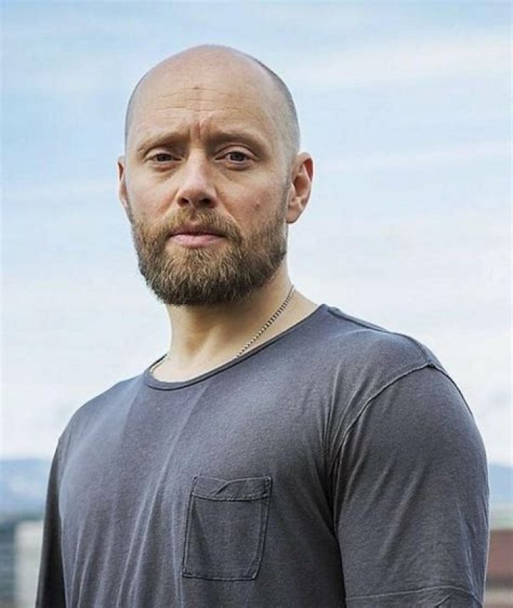 Aksel Hennie Height, Weight, Age, Wife, Net Worth, Family