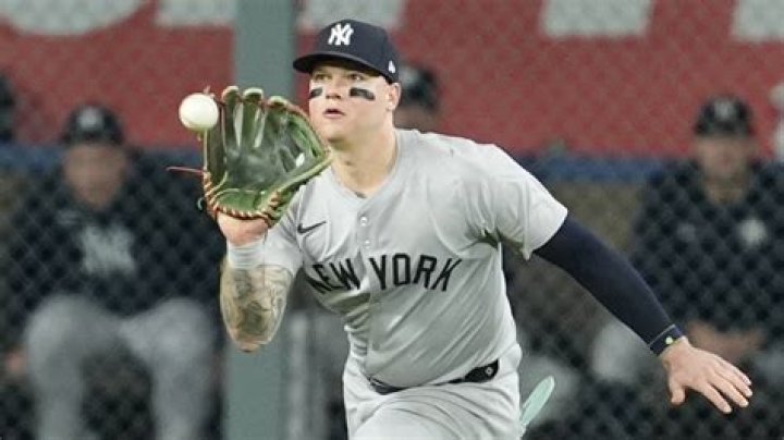 2014 MLB draftee, Alex Verdugo has a net worth over $1 million; Is he in a relationship?