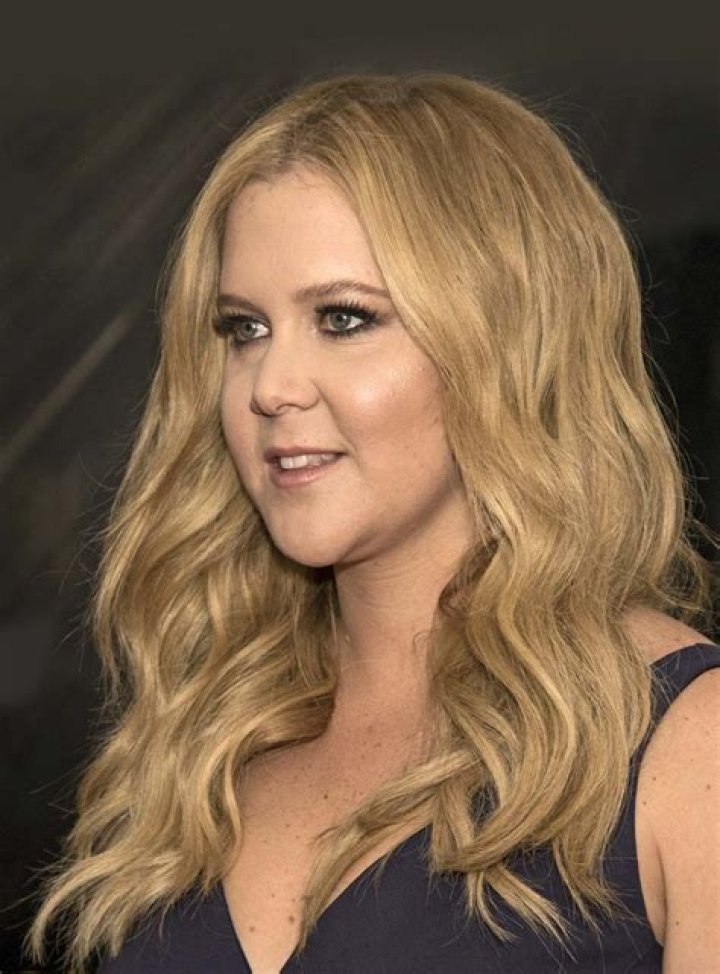 Amy Schumer Height, Weight, Age, Spouse, Children, Facts, Biography