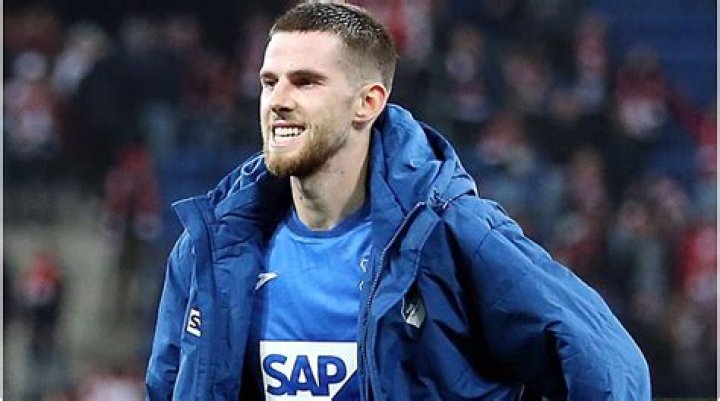 Anton Stach Age, Parents, Height, Family, Stats, Wiki, Transfermrkt, Salary, Net Worth, Girlfriend, and Instagram