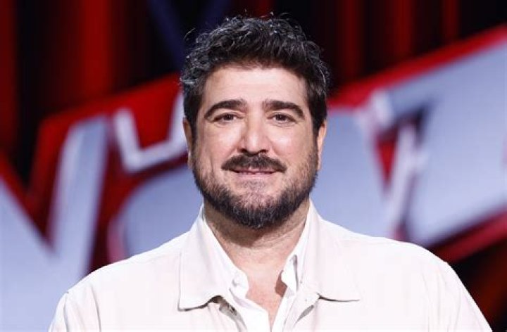 Antonio Orozco Biography- Salary, Net worth, Earnings, Married, Relationship, Affair, Wife, Children, Family, Age, Height, Nationality, Fights