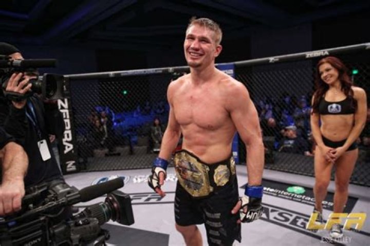 Austin Hubbard Bio, UFC Fights, Wife, MMA, Earnings, Net Worth