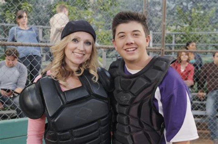 BRADLEY STEVEN PERRY, LEIGH-ALLYN BAKER – Celeb Secrets