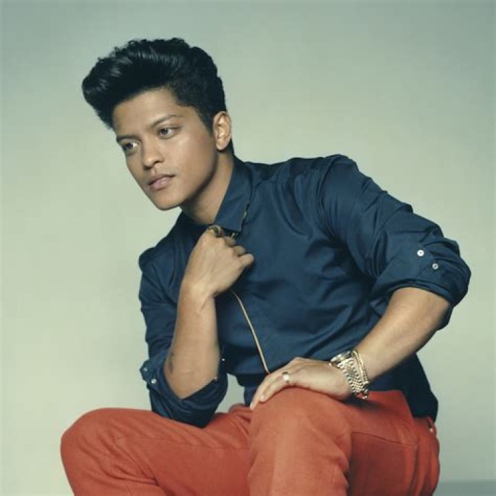 Bruno Mars Signs Multi-Year Deal With MGM Resorts