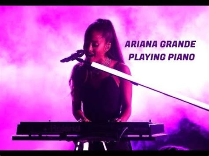 Can Ariana Grande Play Piano?