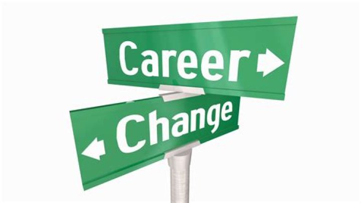 15 Signs You're Ready for a Career Change, According to Experts