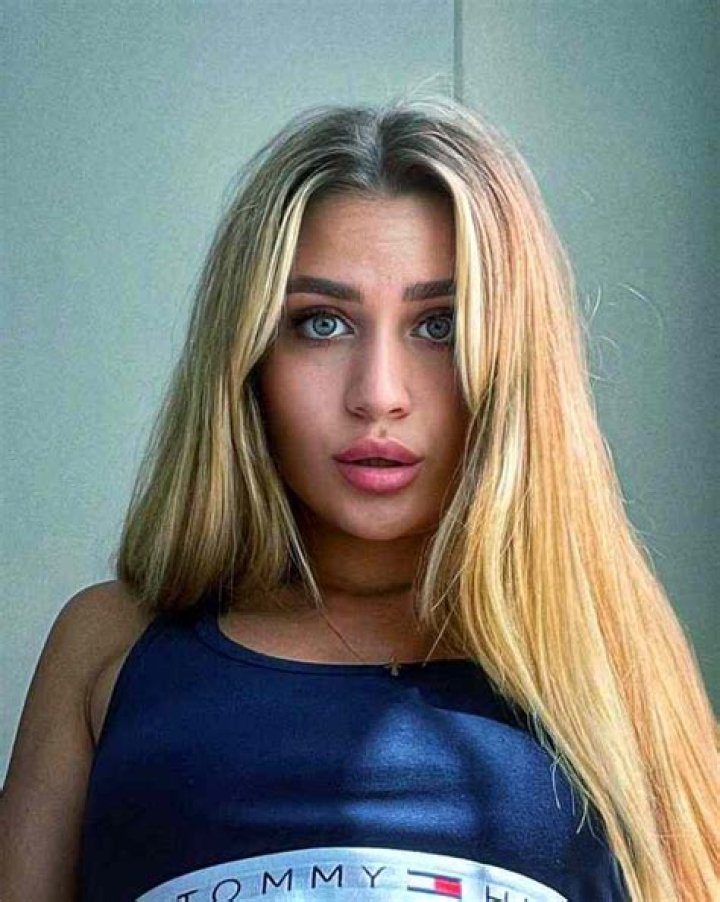 Charlie Rose Height, Weight, Net Worth, Age, Birthday, Wikipedia, Who, Instagram, Biography