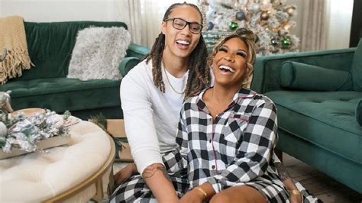 Brittaney Griner's partner Cherelle Watson Biography- Salary, Net worth, Earnings, Married, Engaged, Relationship, Affair, family, Partner, Lesbian, Age, Height