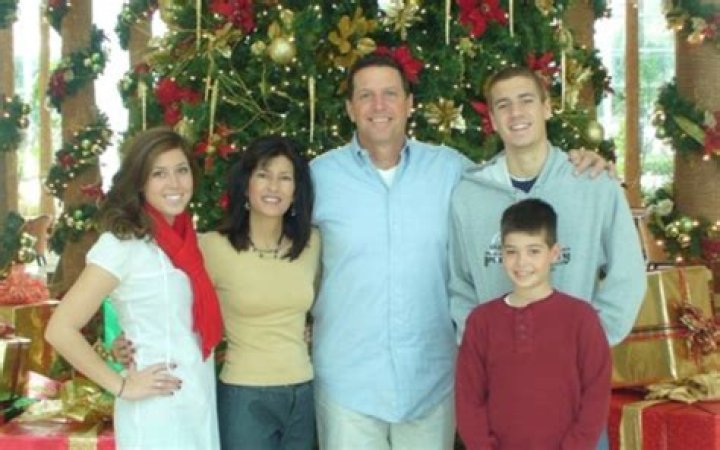 
Chris Foerster 's Life with Wife Michelle Massey and Children. How is His Professional Career?