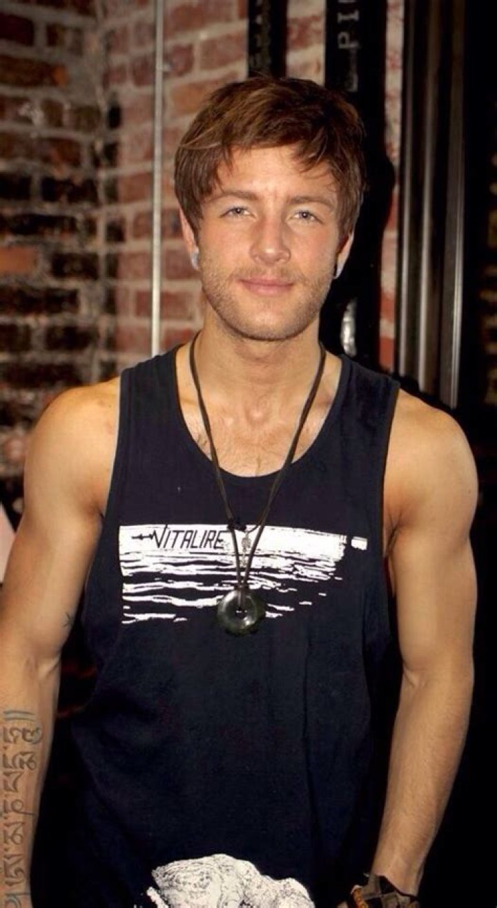 Drew Chadwick Leaves Emblem3 – Read the Official Statement! (@DrewChadwickE3) – Celeb Secrets