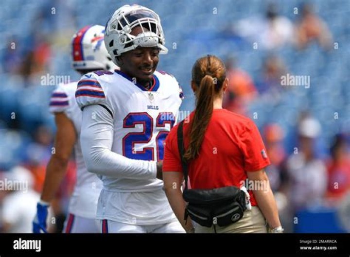 Duke Johnson NFL Career, Earnings, Salary, and Net worth; Is he Married?