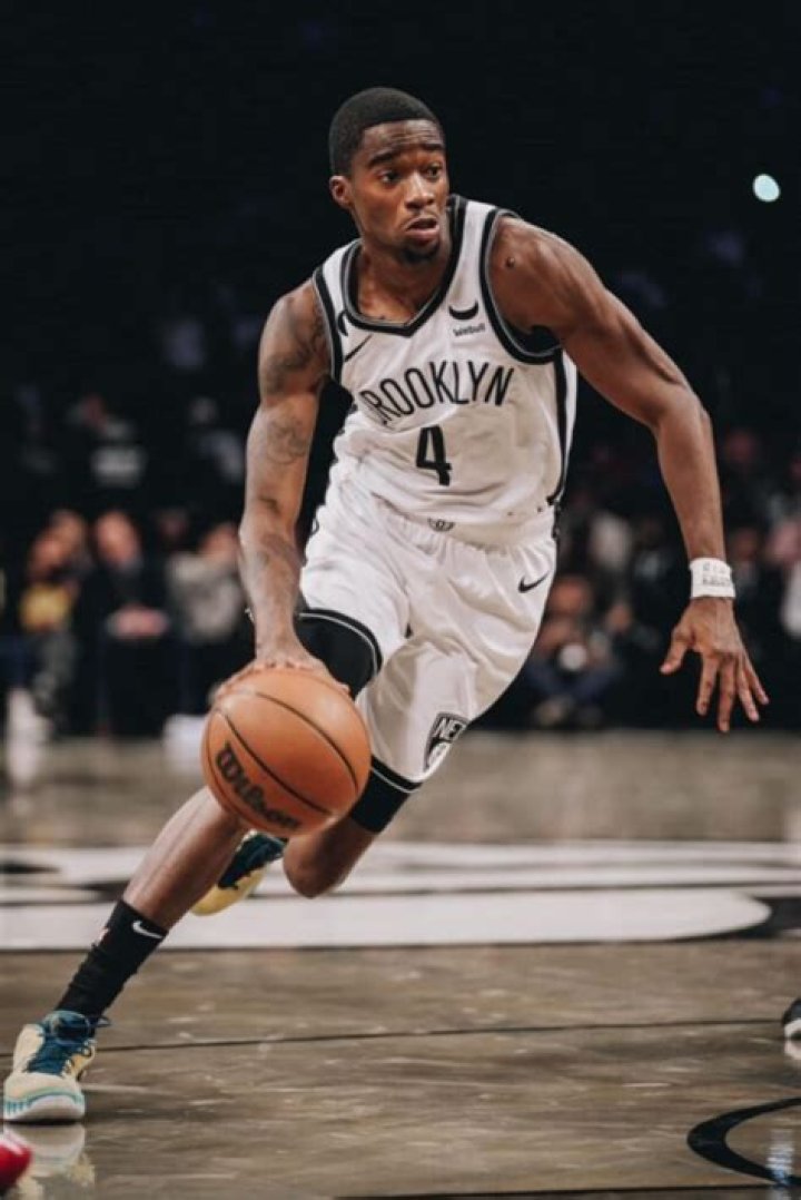 Edmond Sumner Bio-salary, net worth, earnings, married, affair, relationship, dating, children, career, contract, stats