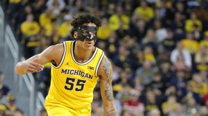 Eli Brooks Basketball Stats, Transfer, Girlfriend, Net Worth, Earnings