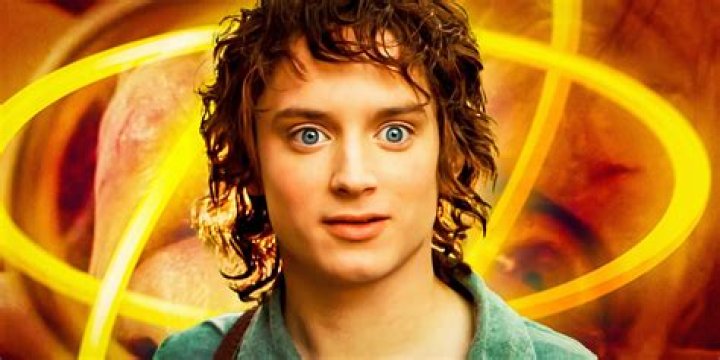 Elijah Wood Height, Weight, Age, Girlfriend, Family, Facts, Biography
