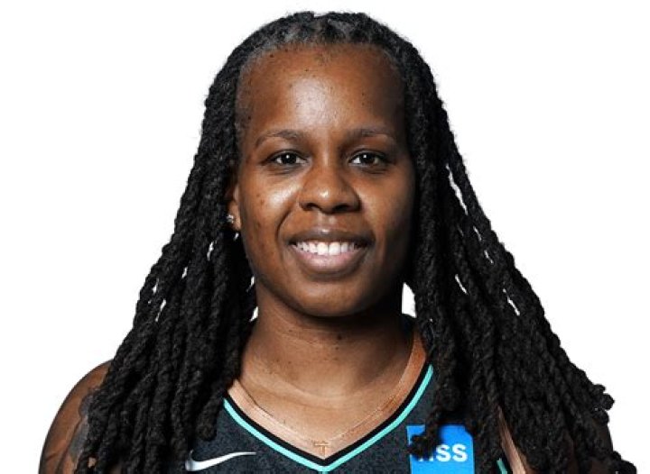 Epiphanny Prince, Lesbian basketball player, Earns about $100,000 Annually; How much net worth does she have?