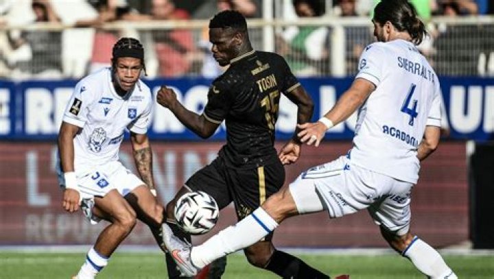 Francisco Sierralta Bio, Age, Height, Net Worth, Salary, Stats, Market Value, & Dating