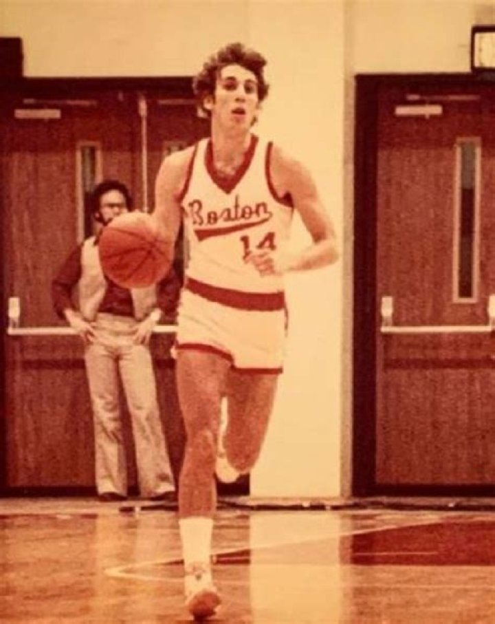 Glenn Consor Bio, Age, Net Worth, Salary, Basketball Player, Sportscasting, NBA, NCAA, & Wife