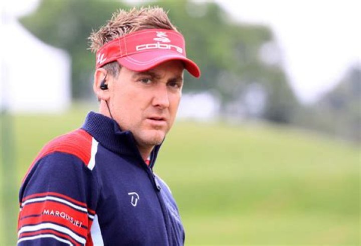 How Many Cars Does Ian Poulter Have?