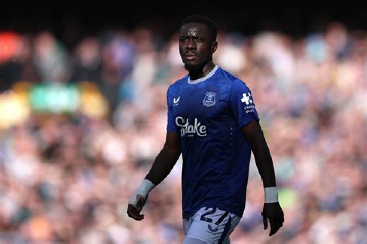 Idrissa Gueye Bio, Salary, Net Worth, Wiki, Stats, Wife, Children, Parents, Family, Instagram, FIFA 22, Contract, Transfer, Market Value