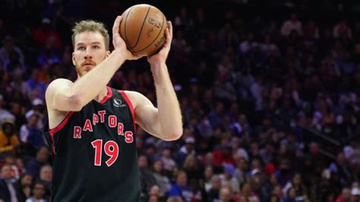 Jakob Poeltl, Biography, wiki, salary, net worth, contract, NBA, Basketball, Personal life, girlfriend