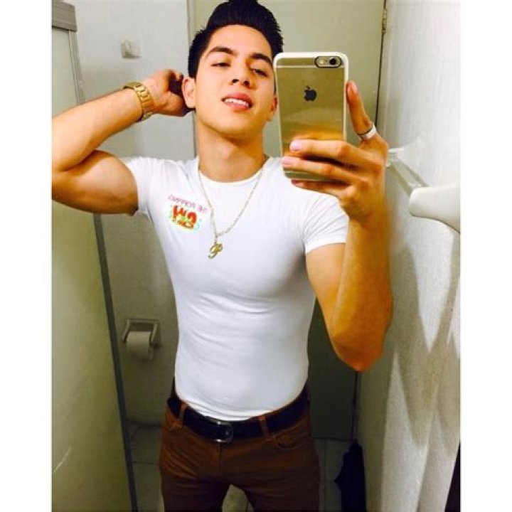 Juan De Dios Pantoja Height, Weight, Age, Girlfriend, Family, Biography