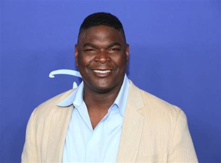Keyshawn Johnson Bio- salary, net worth, married, wife, children, divorce, girlfriend, career, biography, age