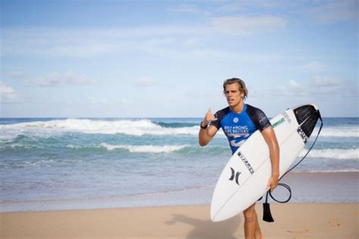 Koa Smith Height, Weight, Age, Girlfriend, Family, Facts, Biography