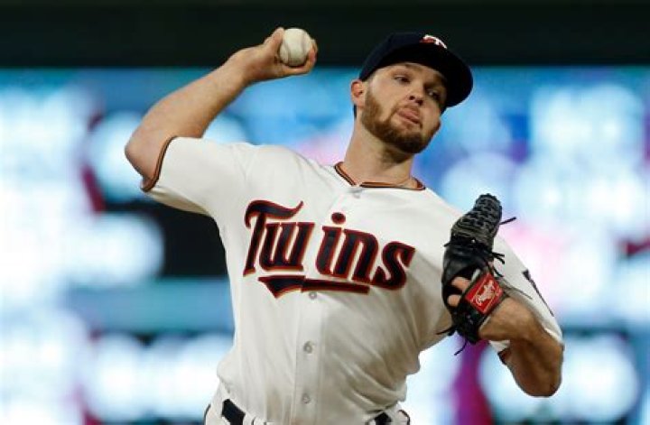 2018 MLB draftee is married to Genny Pittman Stewart; How much is his Net Worth and Salary?