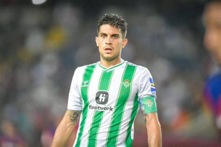 Marc Bartra Bio - married, affair, salary, net worth, bio, career