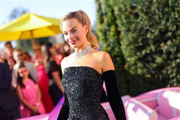 Margot Robbie Lands Highest-Paid Actress for Astronomical Paycheck for “Barbie” – Celeb Secrets