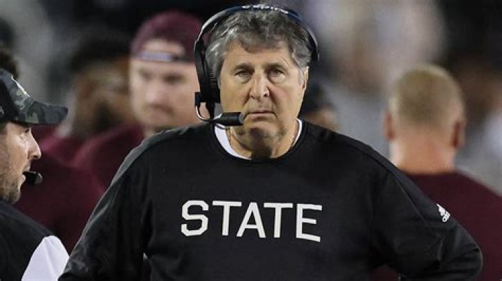 Mississippi's Heac coach Mike Leach Net worth and Salary; Who is his Wife?