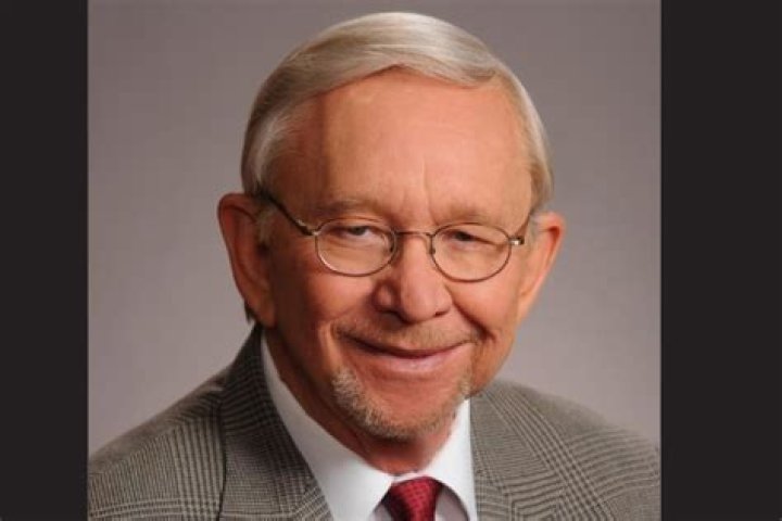 Music Journalist Chet Flippo Dies