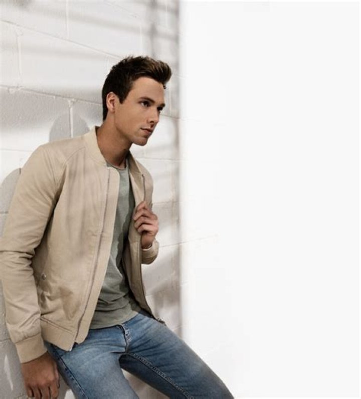 Noah Schnacky Says Debut EP ‘Perfectly Expresses Who He Is In This Stage of His Life’ (Exclusive) – Celeb Secrets