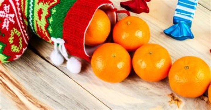 Why Do We Put Oranges in Christmas Stockings? Here's the History