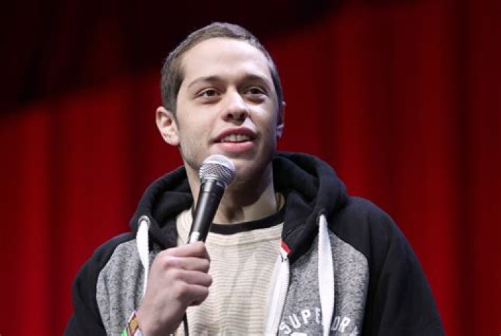 Pete Davidson Has A Beef With Comedy Club, Bails On Show (Video)