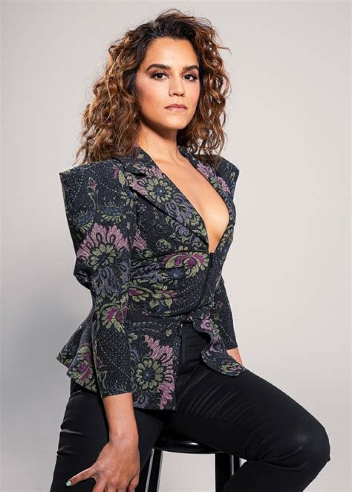 Sepideh Moafi | Wiki, Bio, Gigi, The L Word, Dog, Simone De Beauvoir, Net Worth, Loretta, Dating, Relationship, Partner