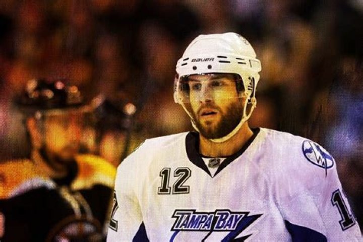 Simon Gagne Biography- NHL player, Salary, Earnings, Net worth, Contract, Stats, Married, Girlfriend, Wife, Children, Age, Height