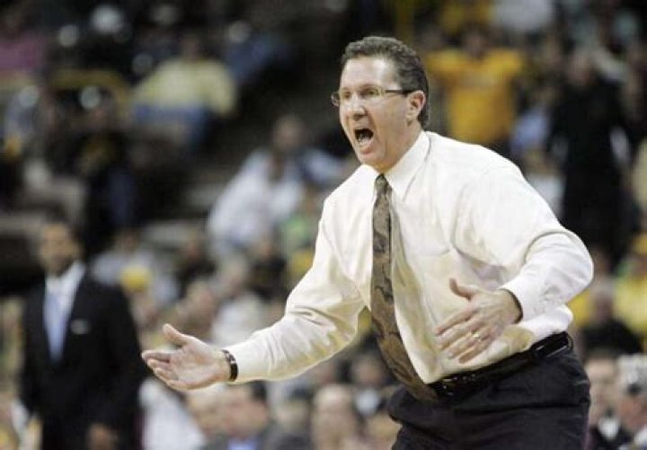 Evansville Head coach Todd Lickliter Contract and Salary; Who is Todd's Wife?