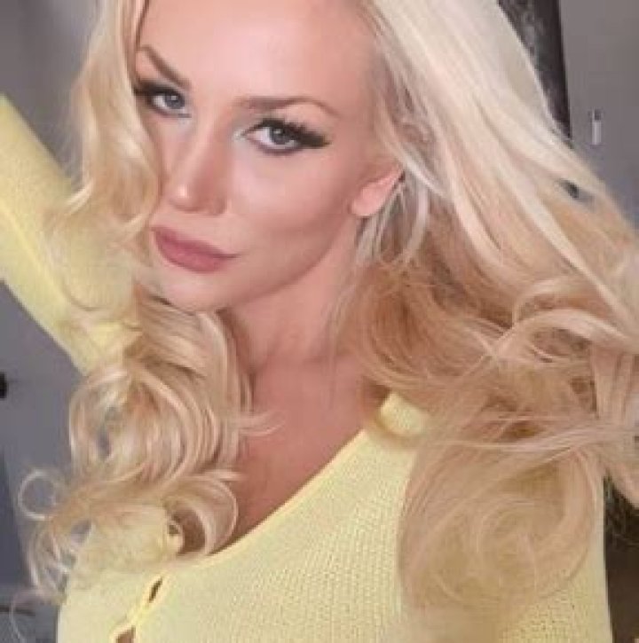 Courtney Stodden and Chris Sheng Are Engaged! – Celeb Secrets