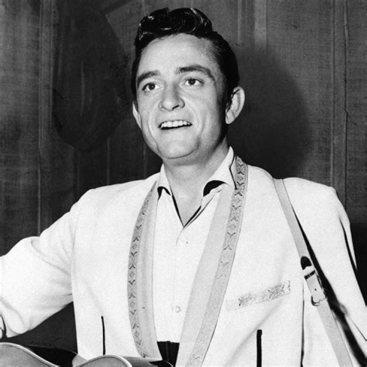 Where Did Johnny Cash Grow Up?