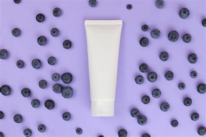 "Entourage" Star Adrian Grenier Reveals Why You Never See Him Anymore