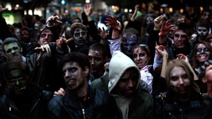 Zombies 2 – Celeb Secrets